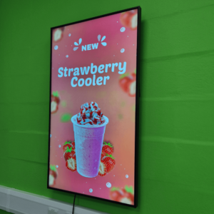 Muro UHB single-sided display showing a strawberry cooler ad